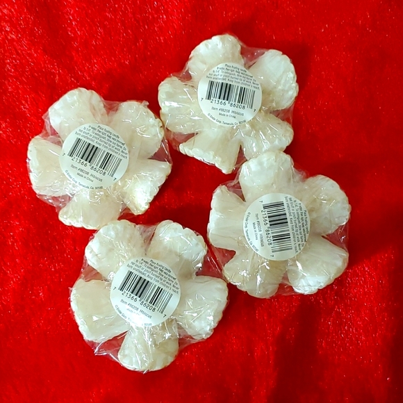 Floating Candles - Picture 2 of 3